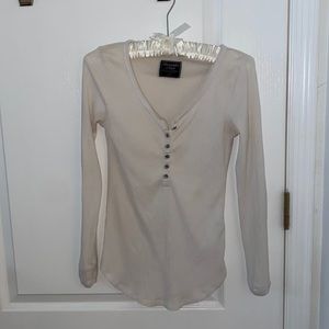 Abercrombie and Fitch XS Long sleeve cream top
